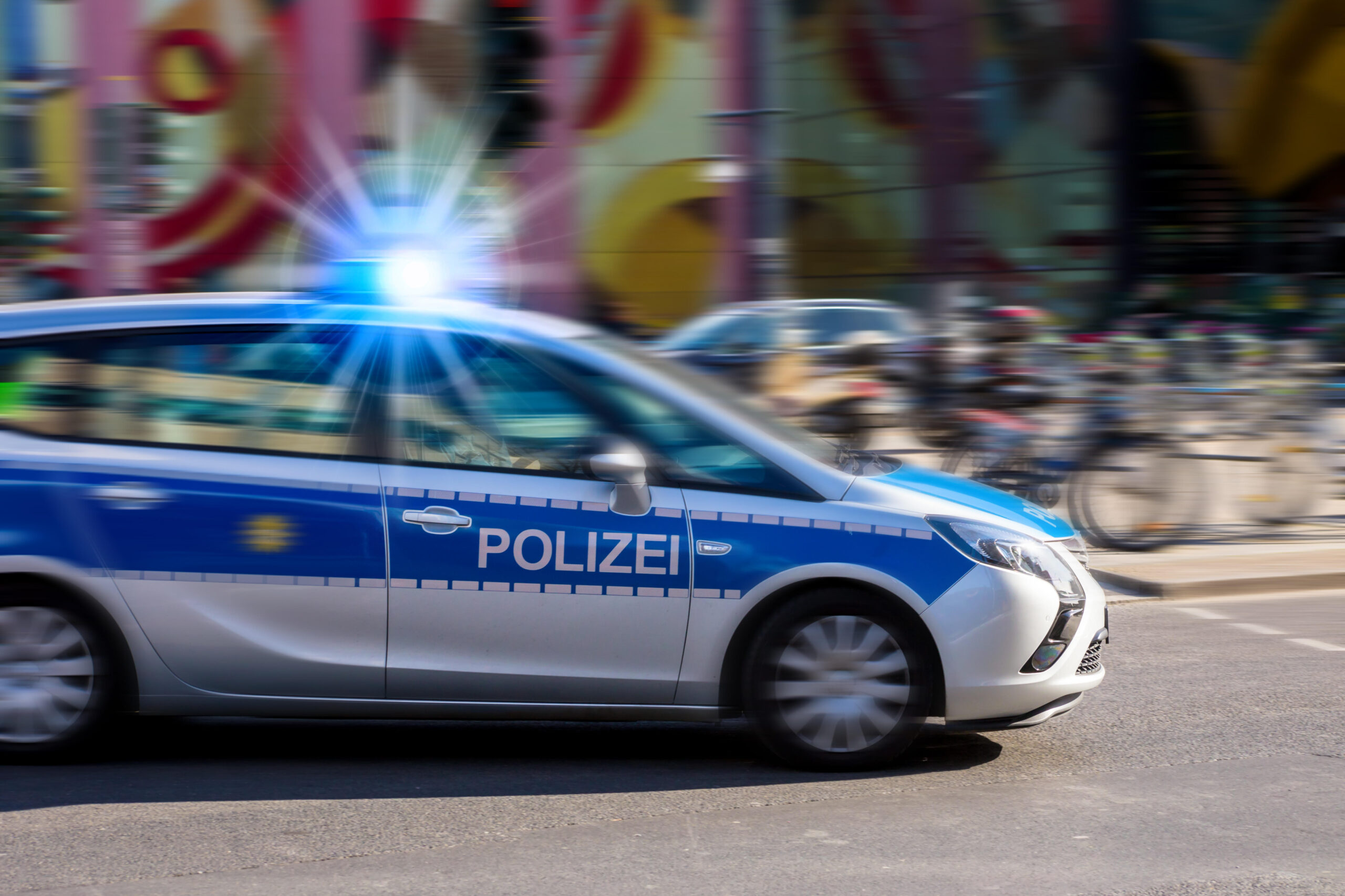 Wezet 1 Wezet Polizeifahrzeuge